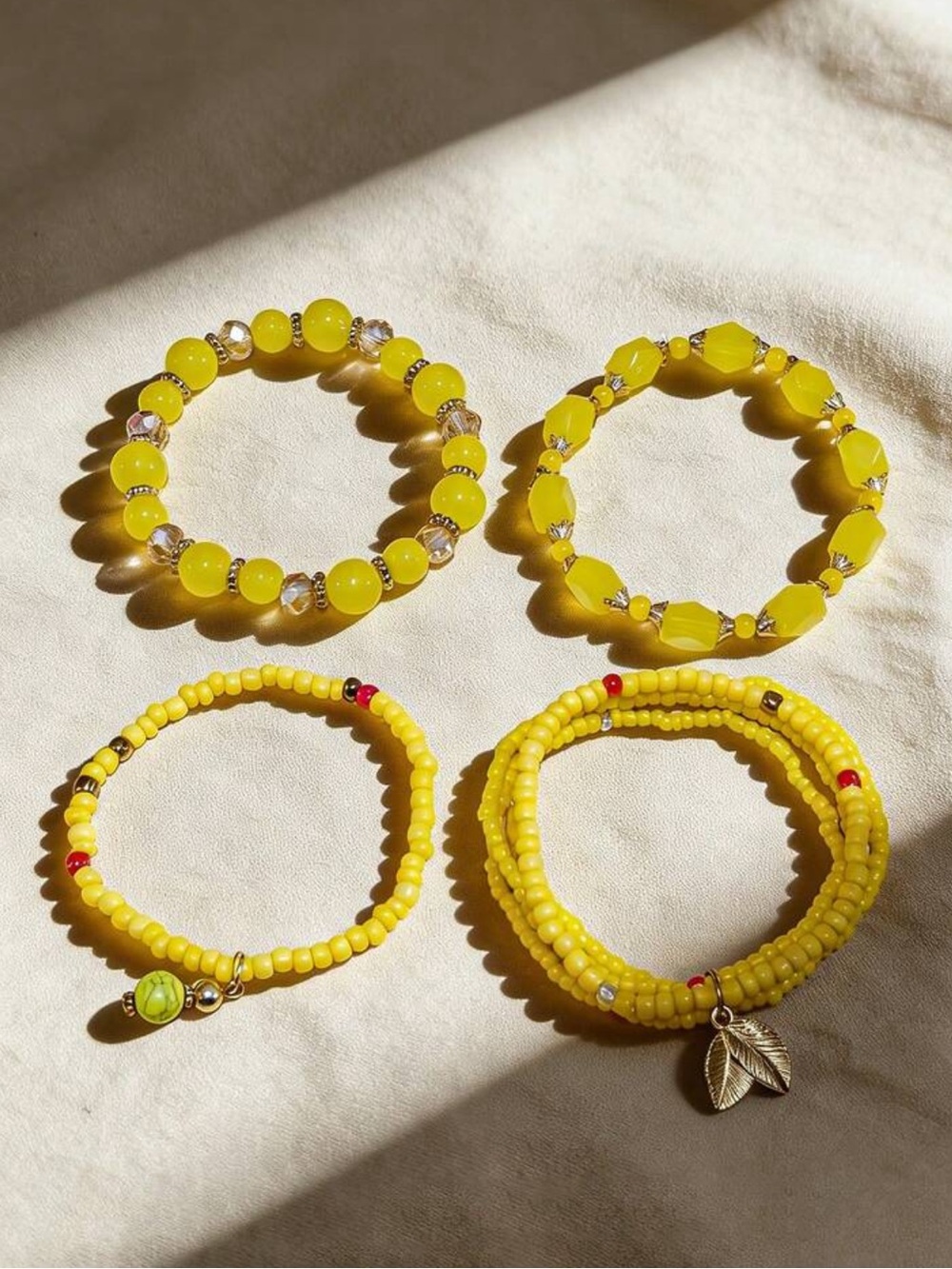 🌕 Beaded Stack Bracelet 🌕 - Picture 2 of 5
